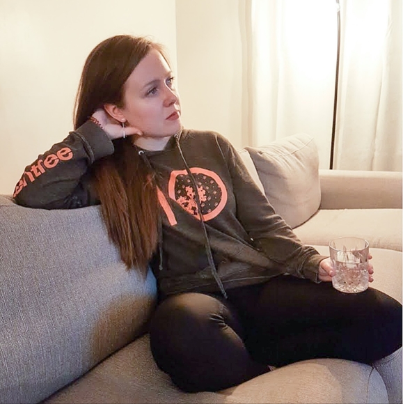 Meet your Posher, Kaitlyn - Picture 3 of 4